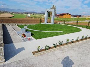 123547444_649815999044233_1407049832965953899_n