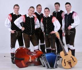 Jubilejni nemirni koncert v Mokronogu