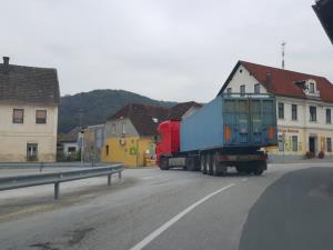 Podpis pogodbe za rekonstrukcijo križišča v Mokronogu