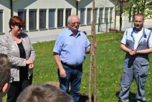 V Mokronogu smo na Svetovni dan Zemlje sadili drevje