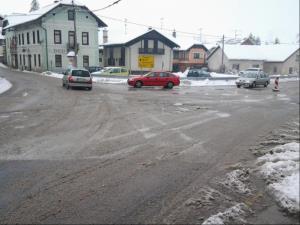 Izvajalec del bi lahko bil znan že letos