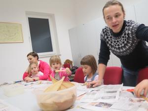 Delavnice na Trebelnem: Izdelki iz ličkanja