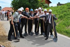 Položili prve metre cevi, v letu 2013 priključevanje